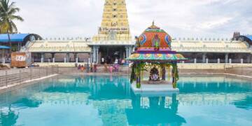 Kanipakam Temple pond