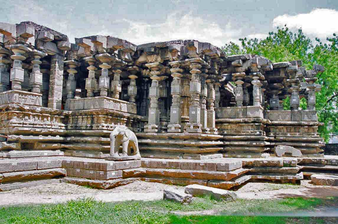 Thousand Pillar Temple Pillars 