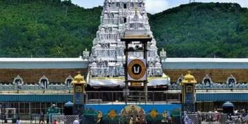 Tirupati Balaji temple complex darshan
