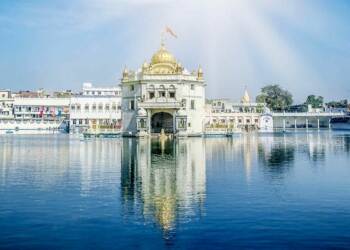 Durgiana Mandir Amritsar pond