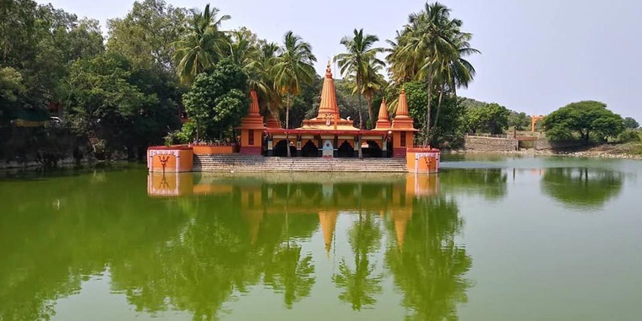 Ramdara Temple lake 