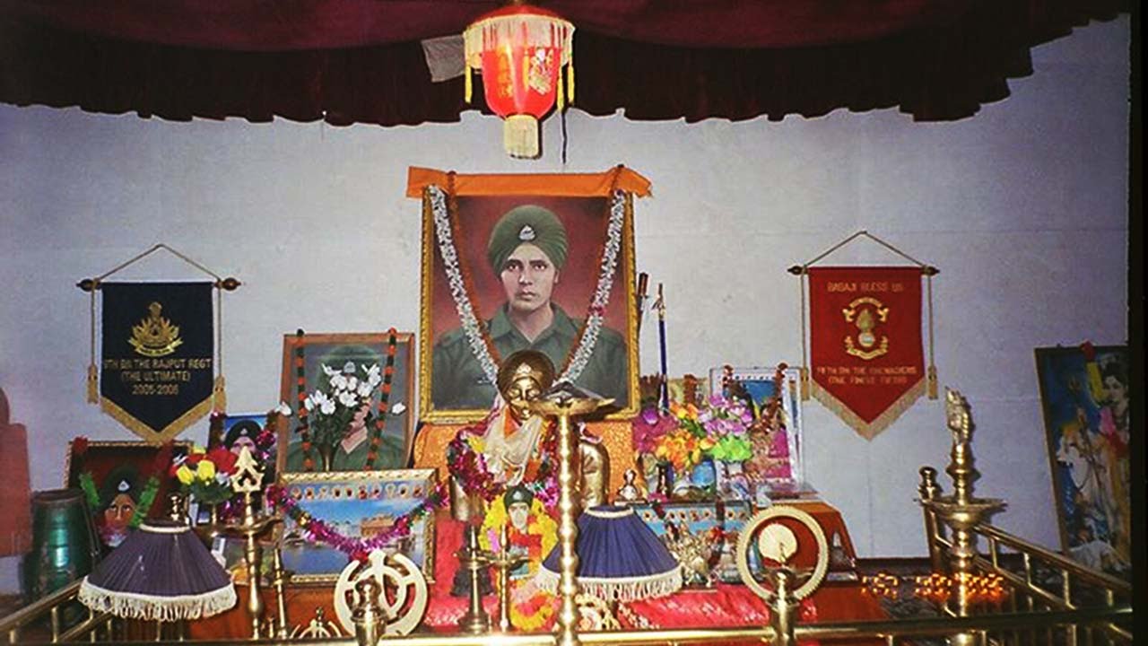 Baba Harbhajan Singh Mandir inside view