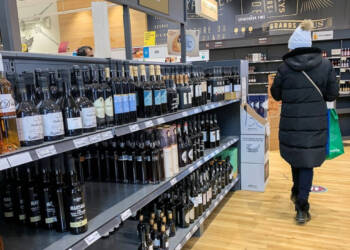 No more cold drinks: Most of Quebec’s liquor stores are getting rid of their fridges
