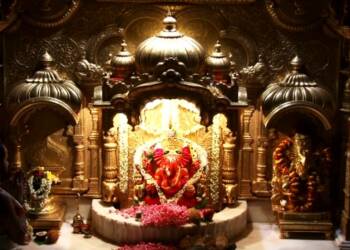 Prabhadevi Siddhivinayak Mandir darshan