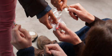 Congratulations Canada, your kids can freely consume cocaine now