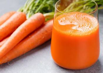 10 Benefits of Drinking carrot juice