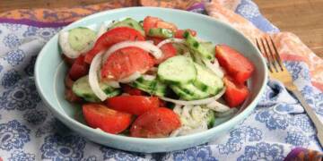 Health Benefits of Tomato Cucumber Salad