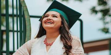 How to obtain a scholarship or financial aid to study abroad