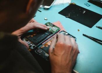 The Art of Phone Repair: Restoring Connectivity in a Digital World