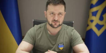 Zelensky invalidates Ukrainians in Foreign lands as a last desperate push