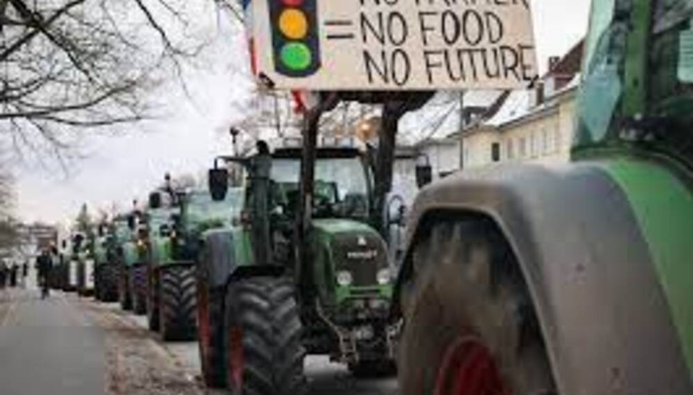 UK Farmers Rally with European Agitation
