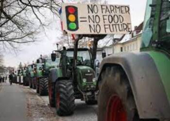 UK Farmers Rally with European Agitation
