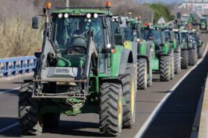 Tractors in Spain Roll as EU Farm Wars Escalate