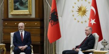 Albanian PM Edi Rama (L) and Turkey President Recep Tayyip Erdogan (R) meet in Ankara. Photo: Turkish Presidency