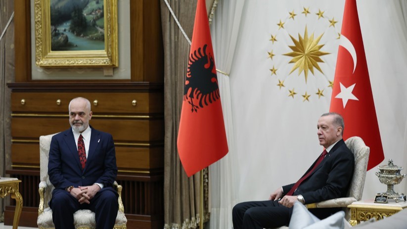 Albanian PM Edi Rama (L) and Turkey President Recep Tayyip Erdogan (R) meet in Ankara. Photo: Turkish Presidency