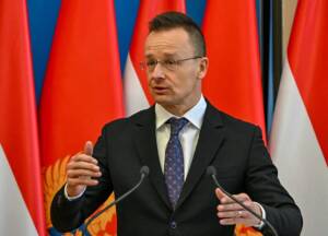 Péter Szijjártó making a strong statement against Rutte's NATO bid
