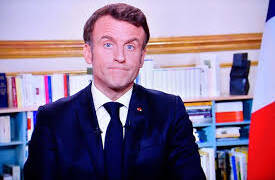 How Many Times Macron Made Mistakes?