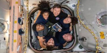 NASA Struggles to bring back Astronauts amid Technical challenges till 2025.