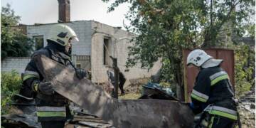 Russia Hits Kyiv; Ukraine Pushes Back, Seeks Aid