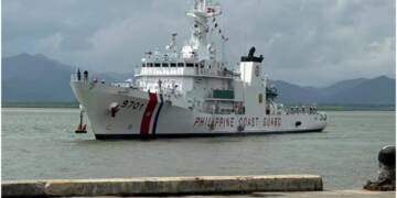 Philippines Defends South China Sea Reef Amid Ship Withdrawal
