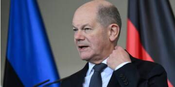 MAGA Boost for AfD Sends Scholz Into Panic Mode