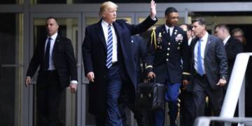 Donald Trump brings the hammer down on the CIA