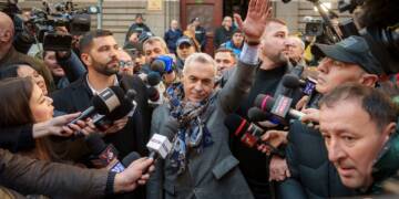 EU leaves Romania in flames, Goergescu taken out of race