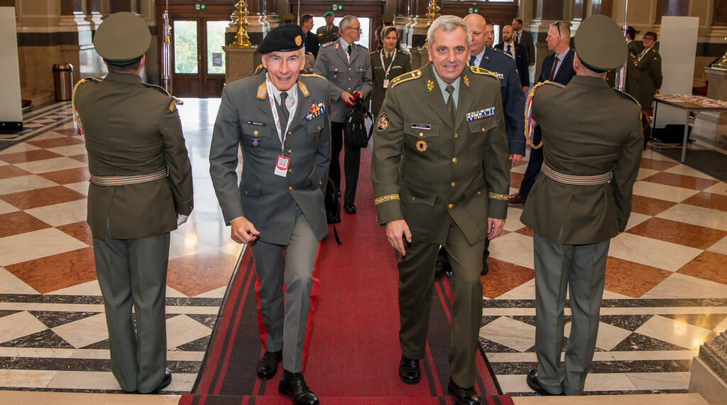 Czech Army Exodus: EU’s war plan crumbles