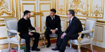 Ukraine wont get territories back Macron says, as France readies nukes over Europe