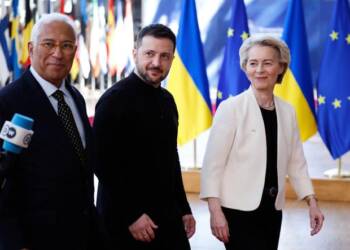 Zelensky miffed: Ukraine considers moving away from the dollar to Euro