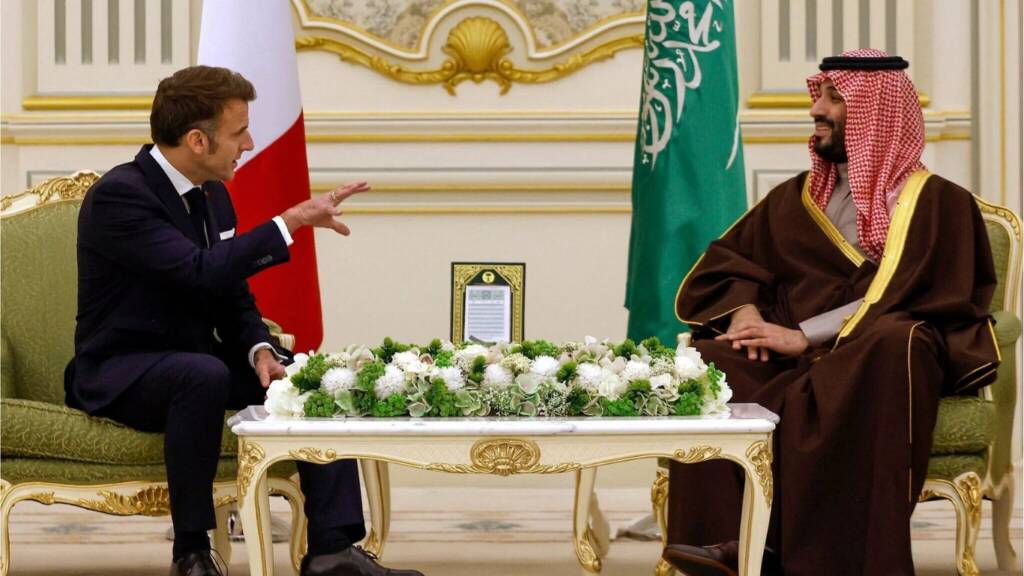 France and Saudi Arabia Seek to Disarm Hamas