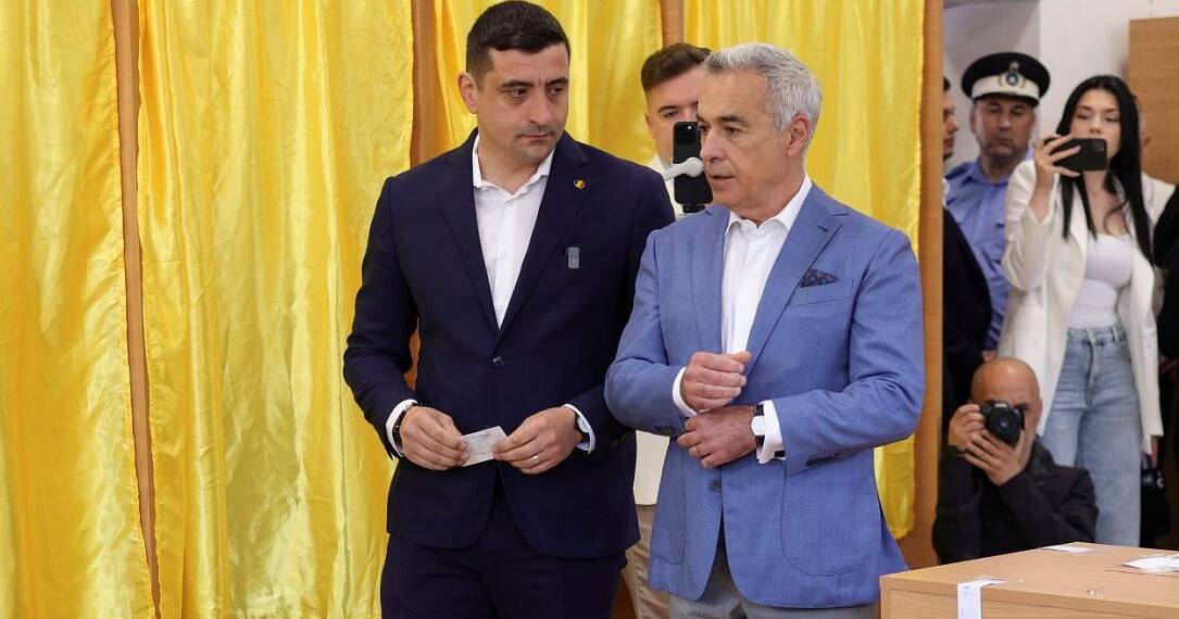 Romania’s Simion accuses Macron of dictatorial tendencies and interfering in Romanian elections