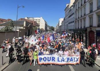 “Return the money Zelensky”, Mass protests in Paris demand end of France military aid for Ukraine, calls to exit NATO