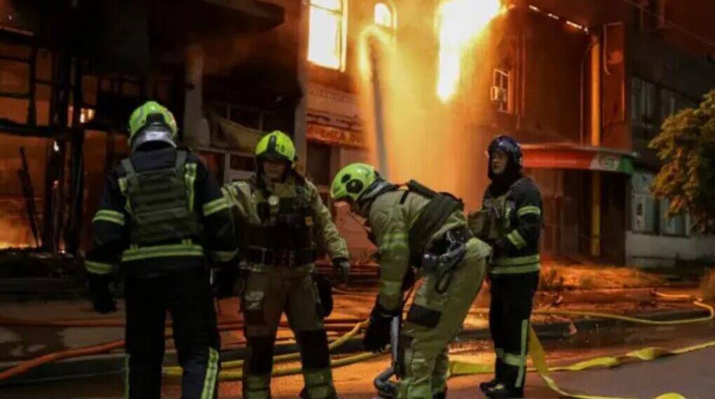 Deadly Russian Attack on Ukraine: 400 Drones, 40 Missiles Devastate Civilian Area
