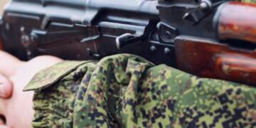 Growing Dissent Within Russia? Free Russia Legion Predicts Uprising Against Putin Regime