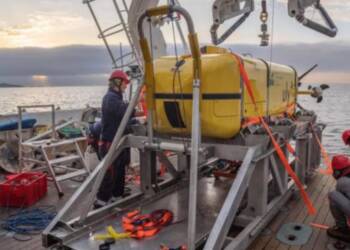France Sends Robot to Investigate Sunken Radioactive Barrels in Atlantic Ocean