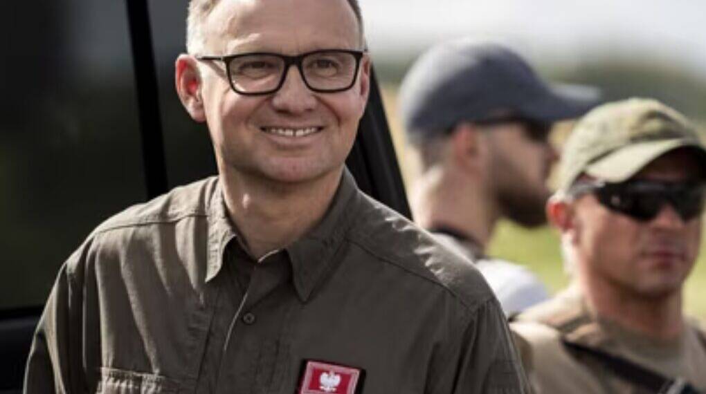 Poland Threatens to Shut Down Key NATO Arms Route to Ukraine Amid Tensions (Photo credit: Bloomberg)