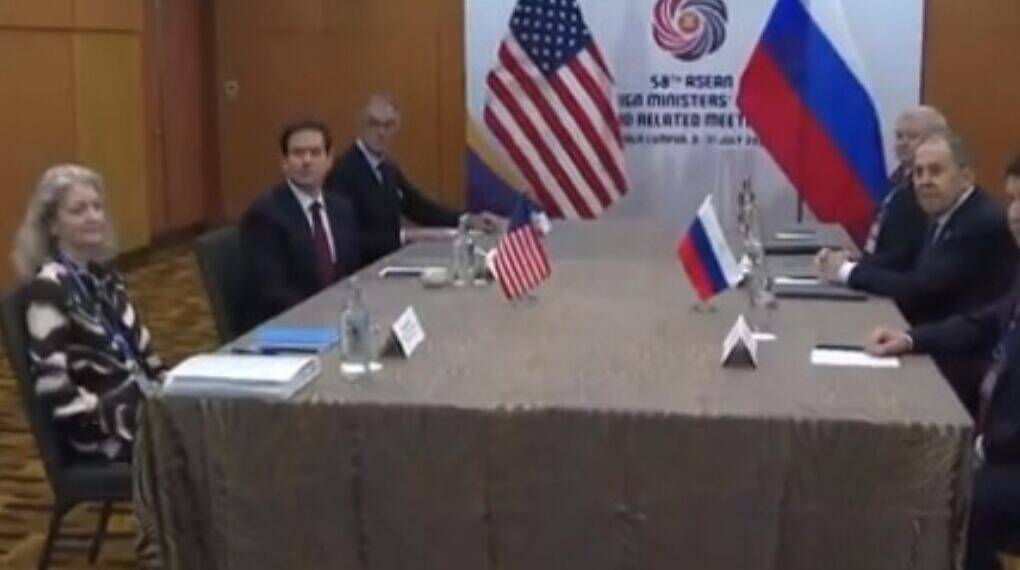 That’s Hypocrisy’: Lavrov Slams West After Key Ukraine Talks with Rubio at ASEAN Summit