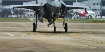 UK F-35B fighter Jets made an emergency landing in Japan during a joint military exercise