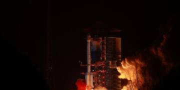 China Achieves Historic Satellite Refueling in High Orbit, Outpaces U.S. and Russia