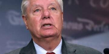 Trump May Impose 100% Tariffs on Nations Buying Russian Oil, Warns Senator Lindsey Graham