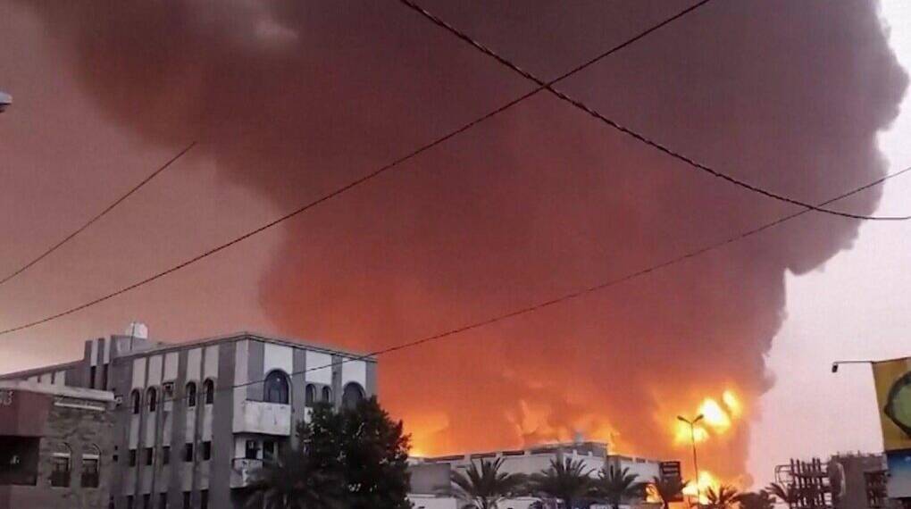 Israel Strikes Yemen’s Hodeida Port, Expands War as Gaza Crisis Deepens