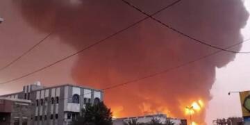 Israel Strikes Yemen’s Hodeida Port, Expands War as Gaza Crisis Deepens