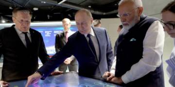 India and Russia further military integration, ready deals for S-400, R-37 missiles and Sukhoi jets