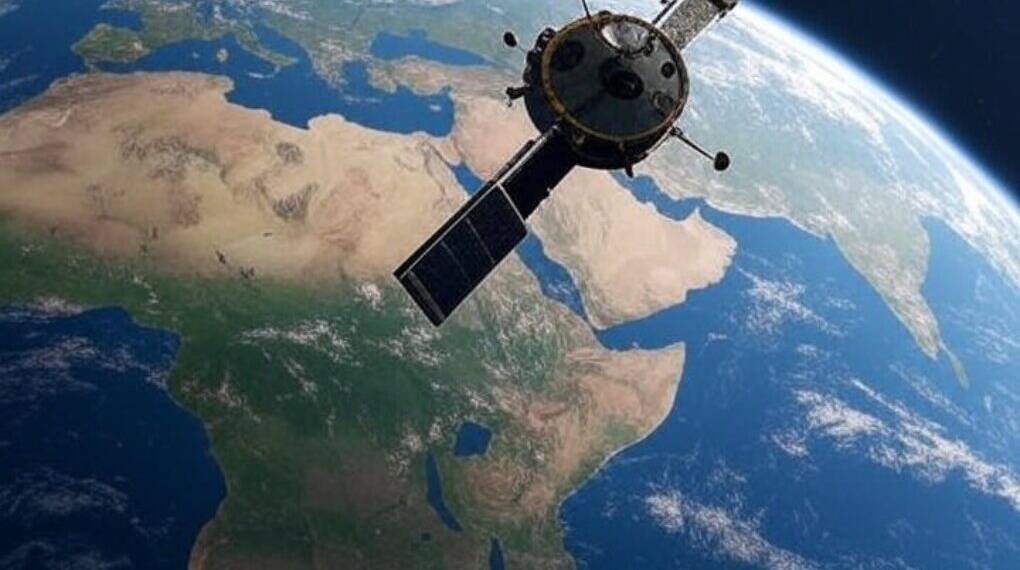 Russia's Victory Day Parade Broadcasted in Ukrainian Home! What does the Ukraine War Reveal About the Vulnerability of Satellites, Conflict in Space, Cyberattacks, and Future Nuclear War? 