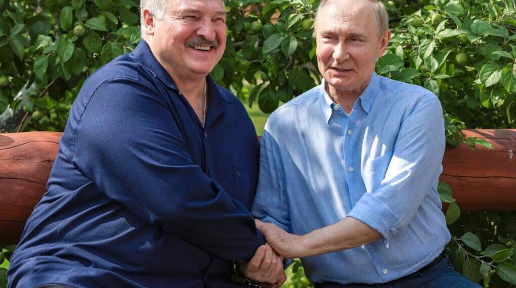 "Putin was offered to STRIKE Zelensky's office with ORESHNIK Missile" — Belarus President Lukashenko. Here, what was Putin response? 