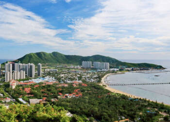 China’s Next Big Game to Upend Global Trade, create a new Singapore in Hainan Free-Trade Zone