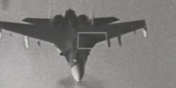 U.S.-Supplied F-16V “Viper” Quietly Tracks Chinese J-16 Amid PLA’s Taiwan Blockade Drills