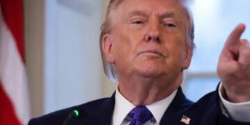 Trump Announces 25% Tariff on Iran’s Trading Partners: Why India, China and Russia Are at Risk