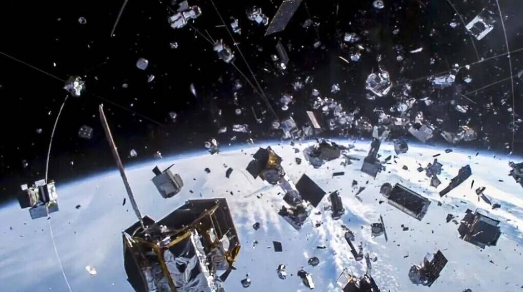 Starlink Repositions 4,400 Satellites After Chinese Near-Collision in Low Earth Orbit!